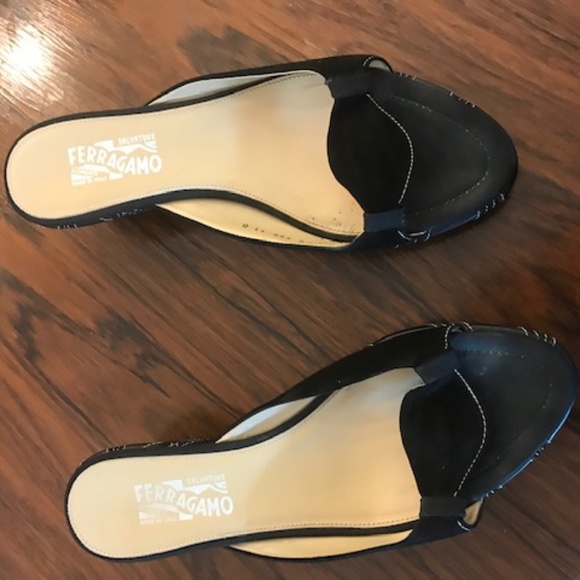 FERRAGAMO SANDALS/SLIDES (WEDGE HEEL) - Picture 2 of 9